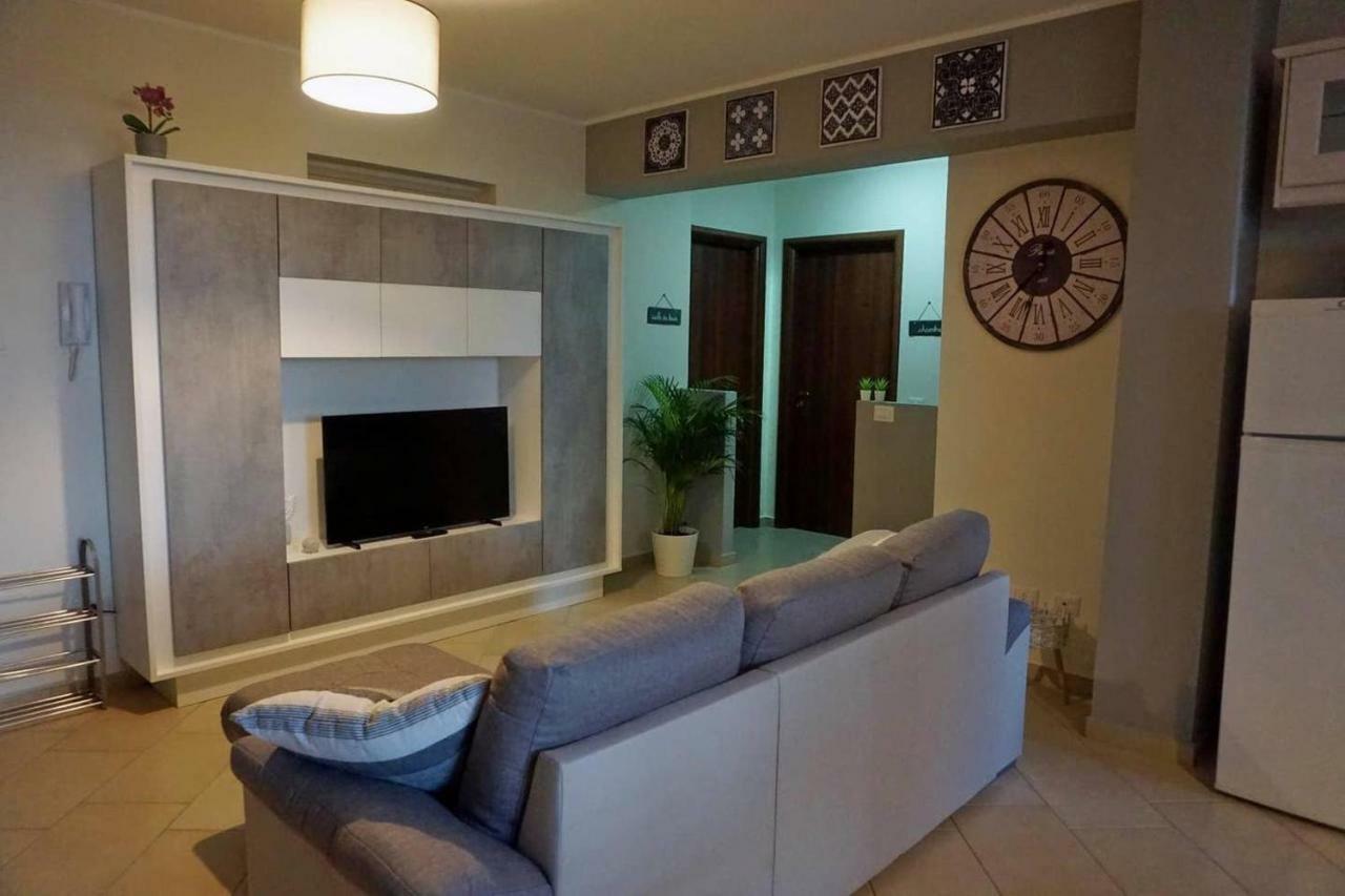 Lilly'S House Διαμέρισμα Giardini Naxos Εξωτερικό φωτογραφία